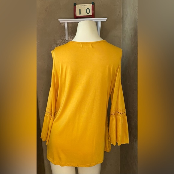 Shannon Ford New York Tunic Size L Mustard Embroidered Front Cold Shoulder - Picture 2 of 10
